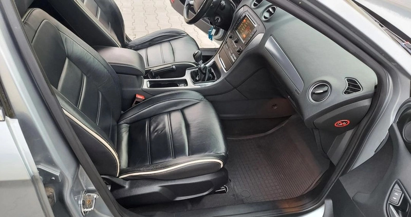 Ford Mondeo cena 31900 przebieg: 222000, rok produkcji 2014 z Mrągowo małe 562